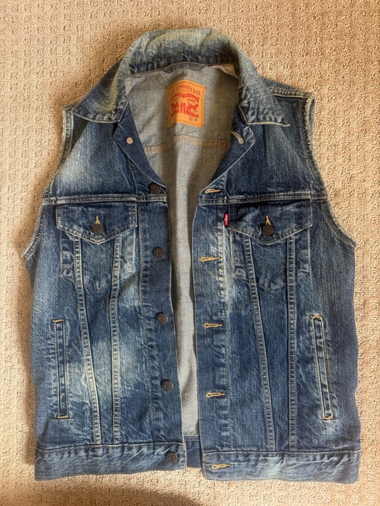 Levi's Other - Levi’s Denim Vest Medium Blue Trucker Style Button Front Classic Jean